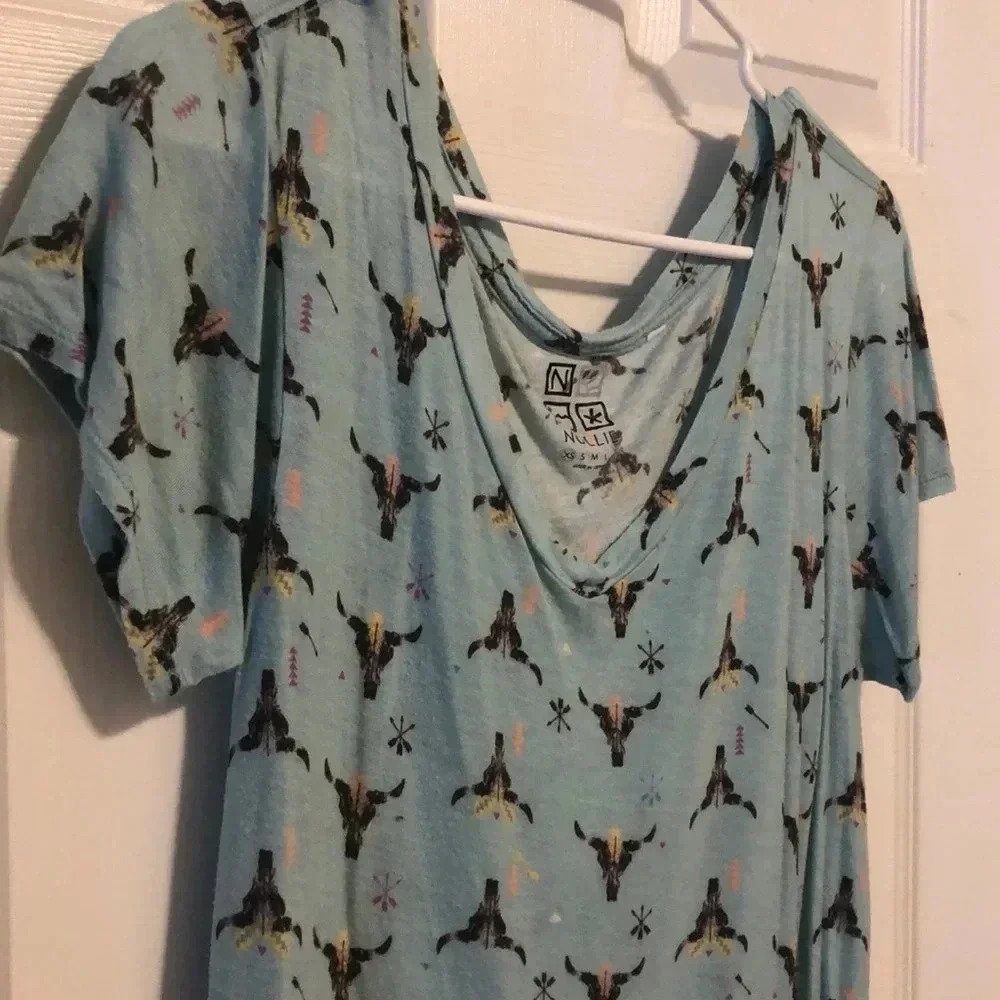 Patterned Shirt - Picture 2 of 4